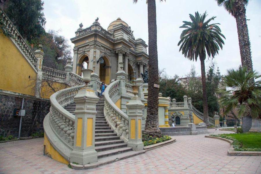 Appartamento Depto 707 Excelente Ubicacion Metro Sta Lucia, Barrio Paris Londres Centro Santiago del Cile Esterno foto